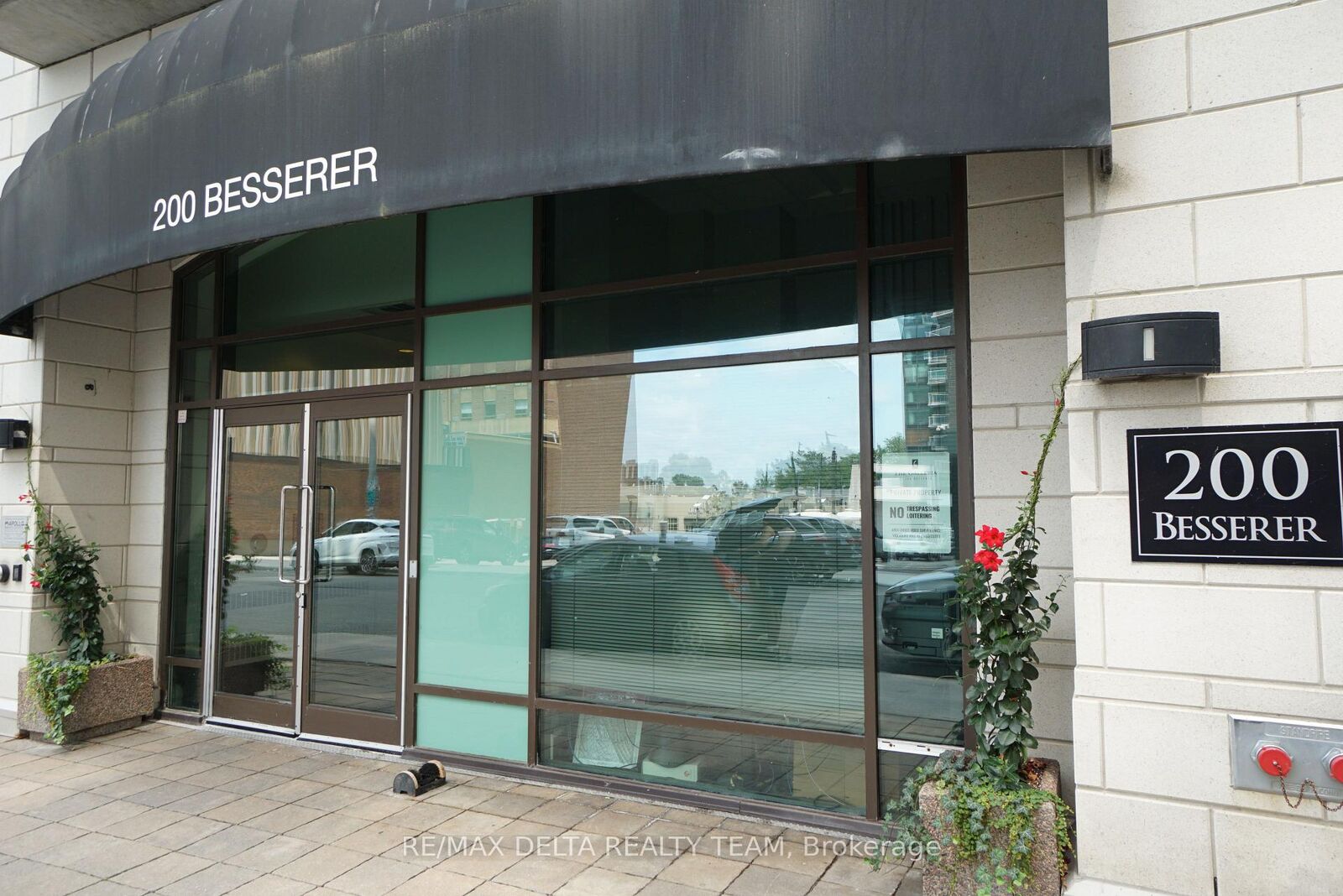 Property Photo:  200 Besserer Street 1213  ON K1N 0A7 