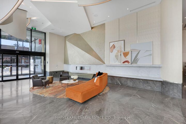 Property Photo:  858 Dupont Street Ph2  ON M6C 0C1 