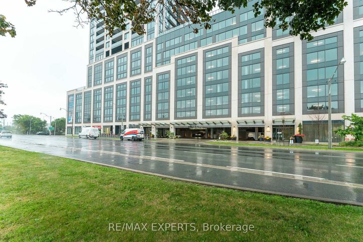 Property Photo: 1928 Lake Shore Boulevard W 3802 ON M6S 0B1