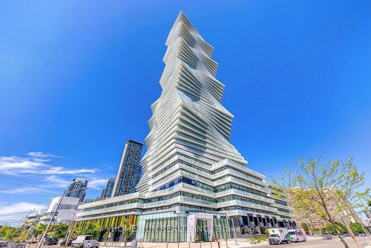 Property Photo: 3883 Quartz Road 1707 ON L5B 0M4