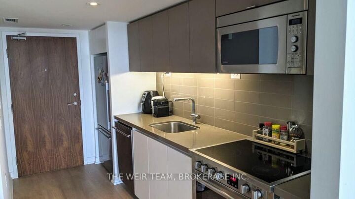 Property Photo:  75 Queens Wharf Road 3109  ON M5V 0J8 