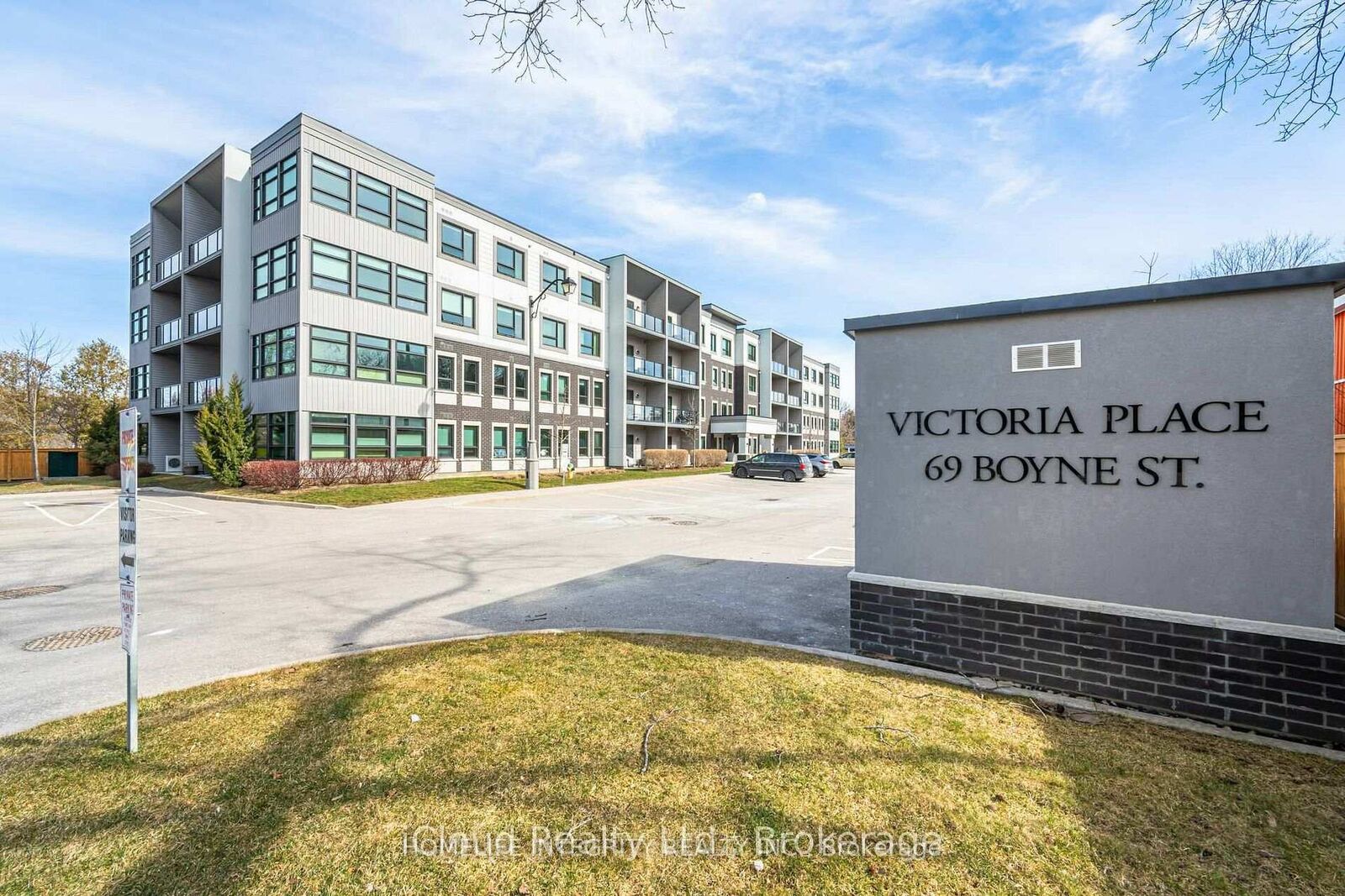 Property Photo: 69 Boyne Street 402 ON L9R 0N5