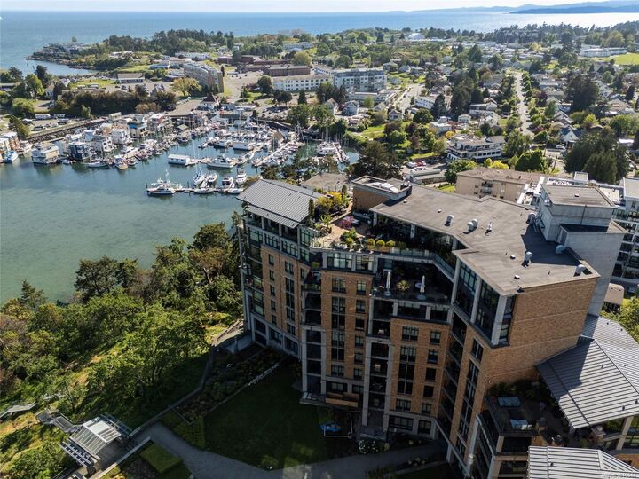 Property Photo: 847 Dunsmuir Rd #106 BC V9A 0A5