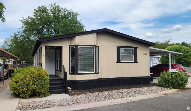 Property Photo: 1102 W Yarrow Ln S 96 UT 84123