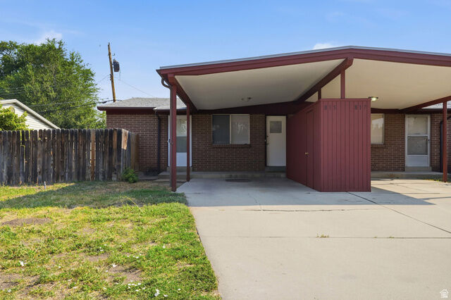 Property Photo:  815 E Whitemaple Way  UT 84106 