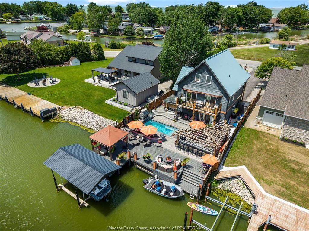 Property Photo: 19037 Lakeside Drive ON N0P 2L0