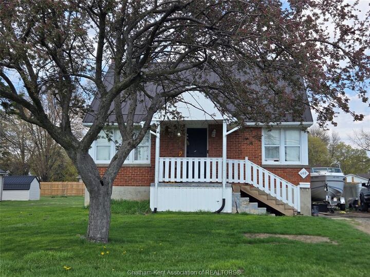 Property Photo: 469 St Clair Street ON N7L 3K6