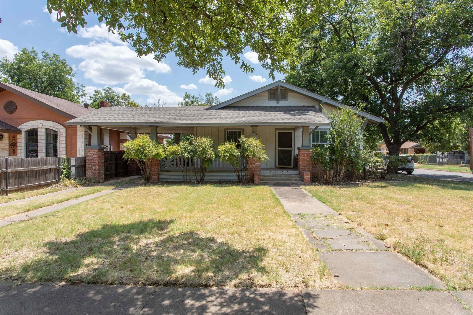 Property Photo:  1827 Huff Street  TX 76301 
