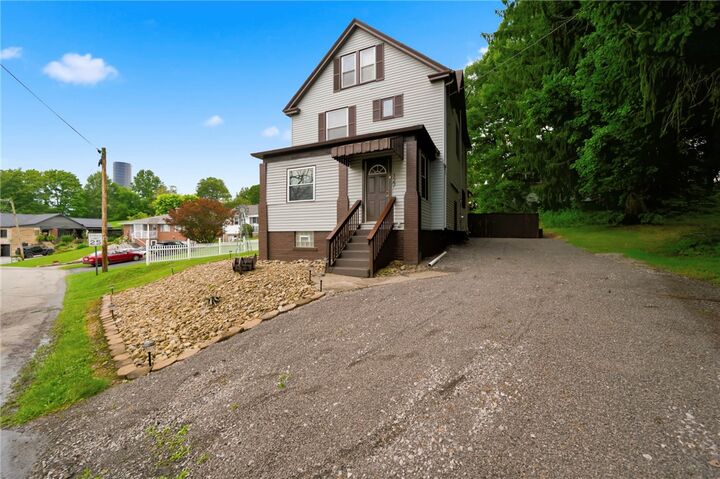 Property Photo:  127 Orchard Ln  PA 16201 