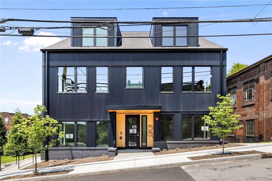 Property Photo:  129 Hazelwood Ave  PA 15207 
