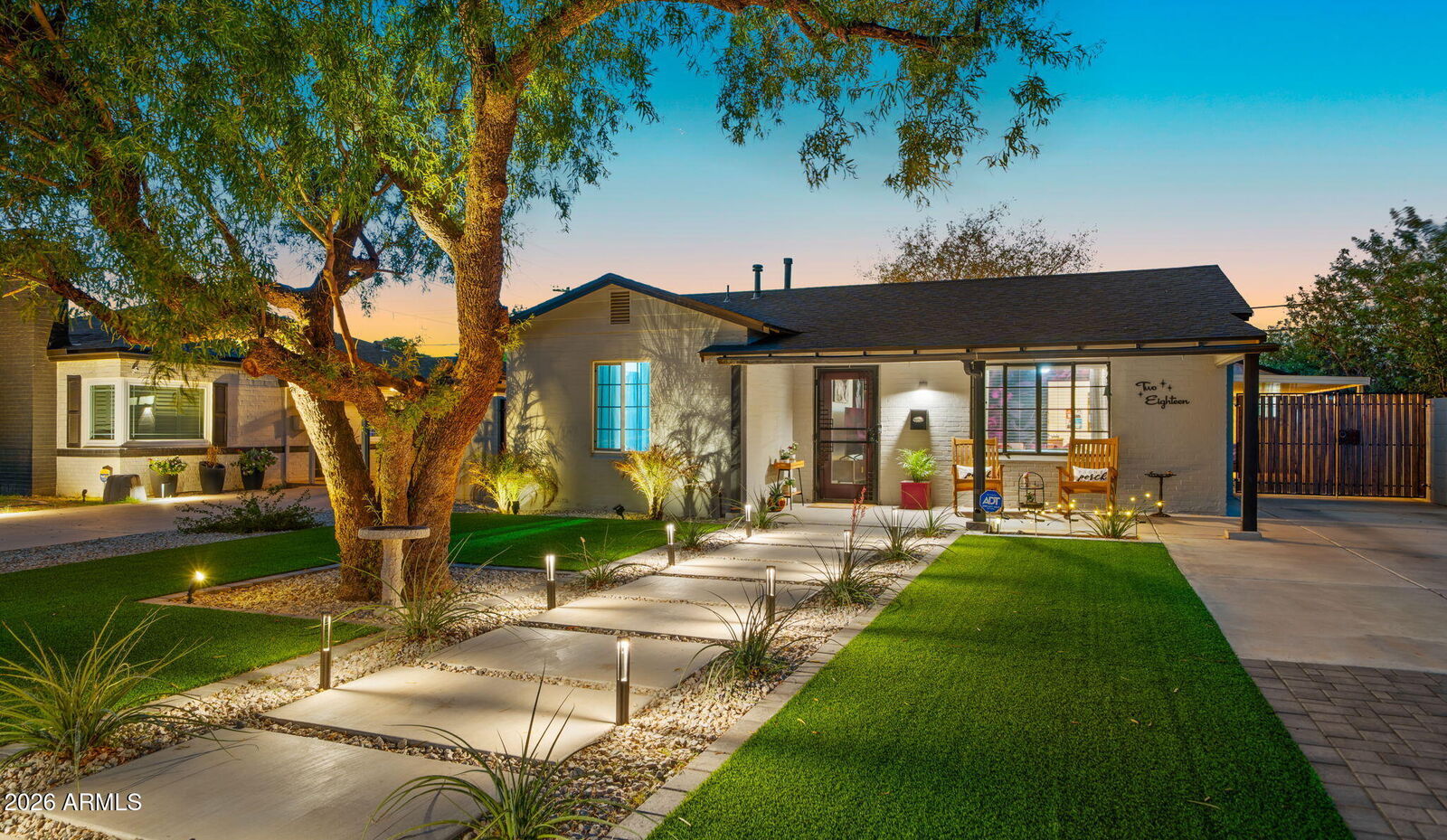 Property Photo: 218 W Roma Avenue AZ 85013