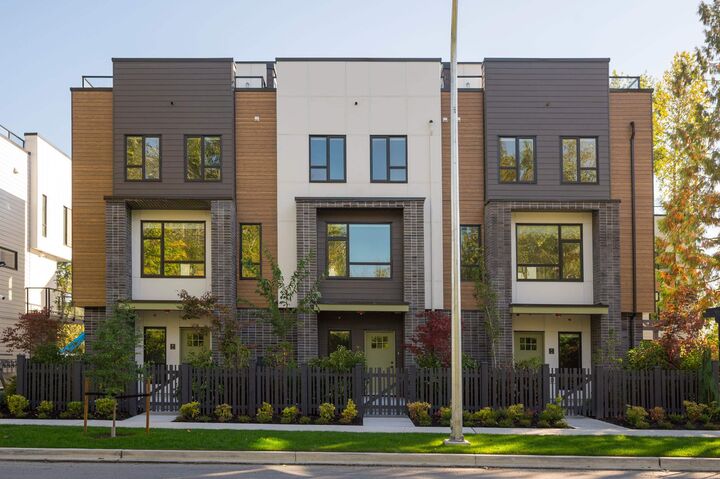 7946 204 Street 6 — photo 1
