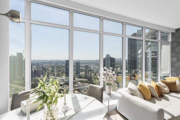 Property Photo: 1788 Gilmore Avenue 4010 BC V5C 0L5