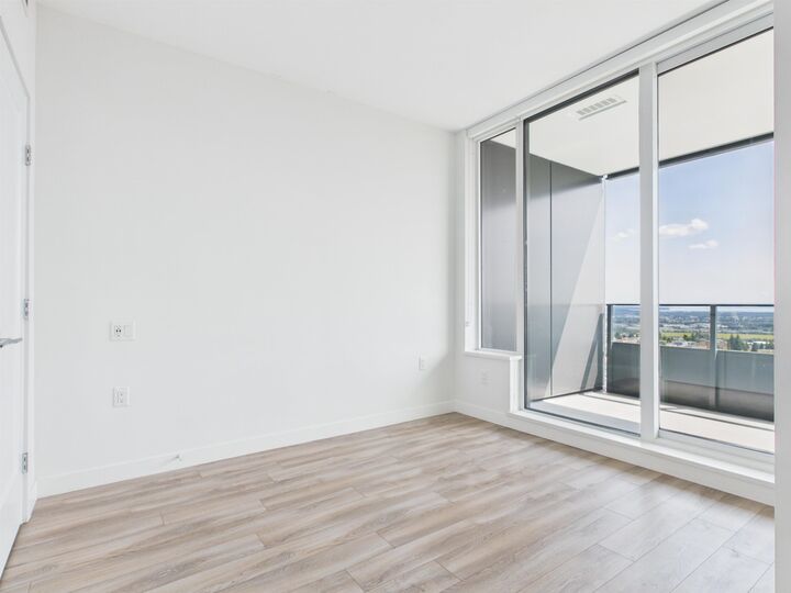 Property Photo: 6699 Dunblane Avenue 2108 BC V5H 0J8