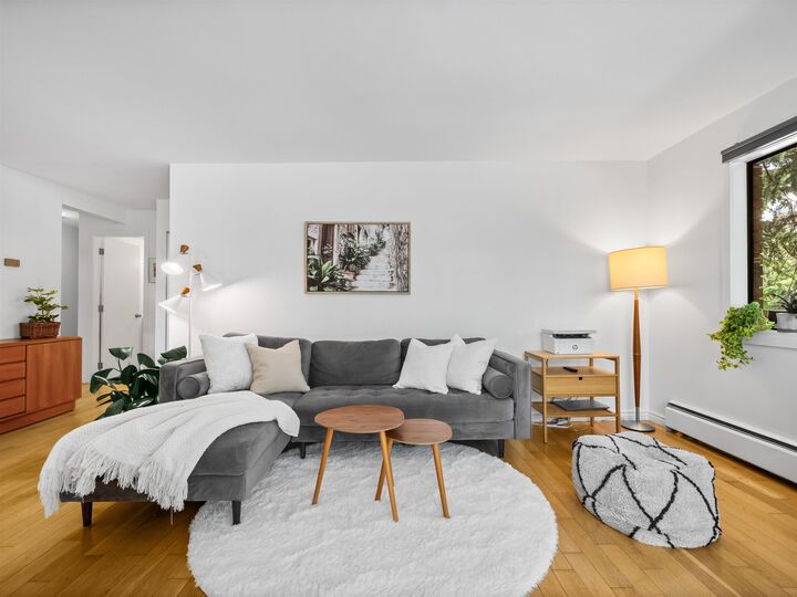 Property Photo:  2330 Maple Street 201  BC V6J 3T6 