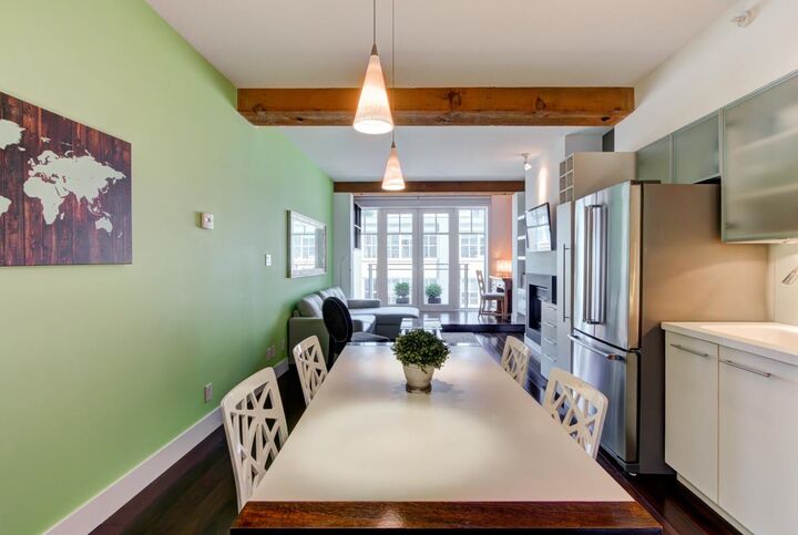 Property Photo:  1275 Hamilton Street 207  BC V6B 1E2 