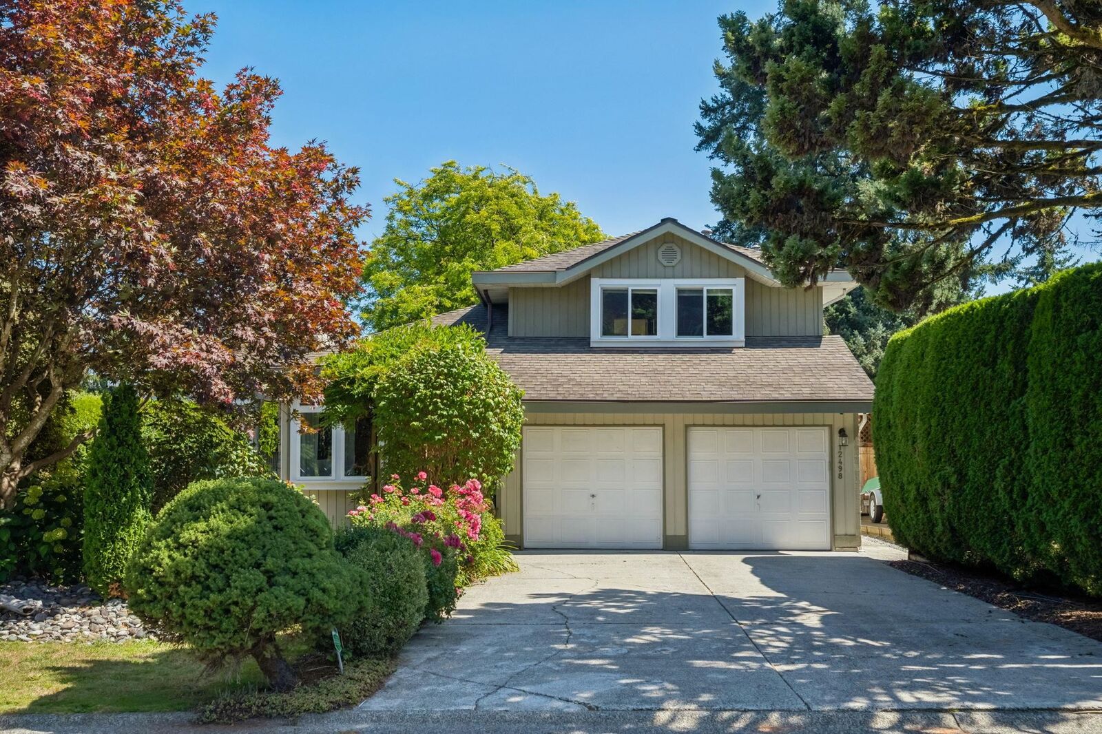 Property Photo: 12498 202B Street BC V2X 9X3