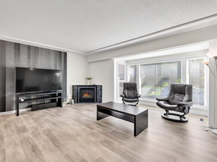 Property Photo: 5153 Cliff Drive BC V4M 2C4