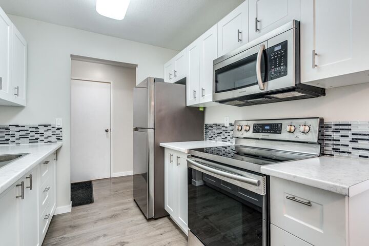 Property Photo: 2750 Fuller Street 105 BC V2S 3K1