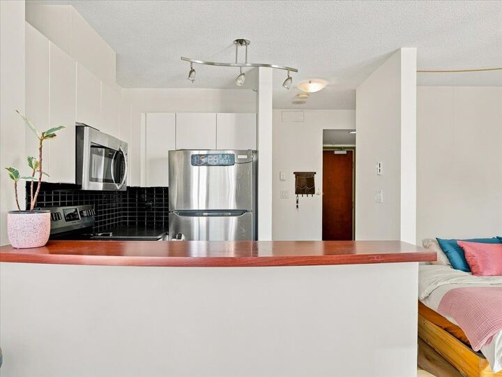 Property Photo: 1003 Pacific Street 1507 BC V6E 4P2