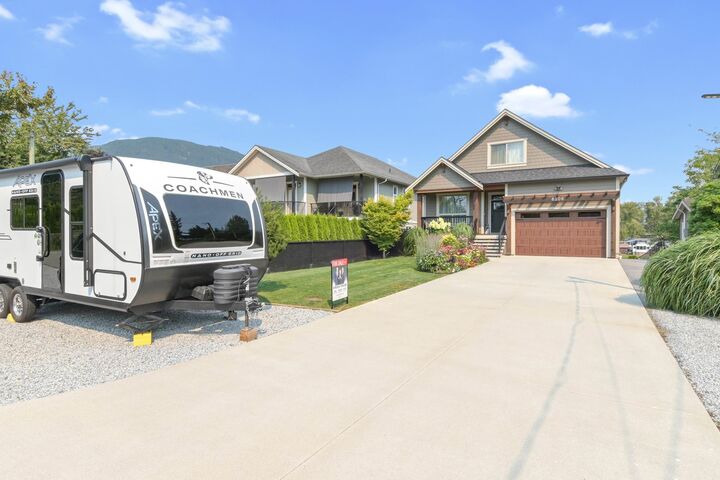 Property Photo: 8506 Lakeview Road BC V2V 7L8