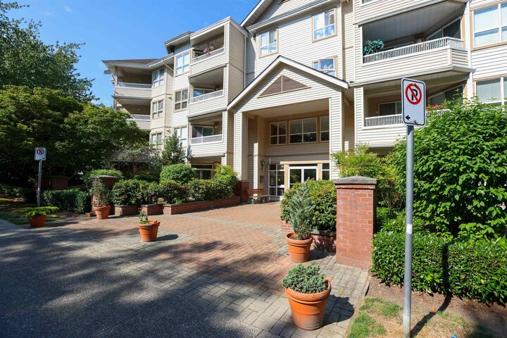 Property Photo:  8139 121A Street 102  BC V3W 0Z2 