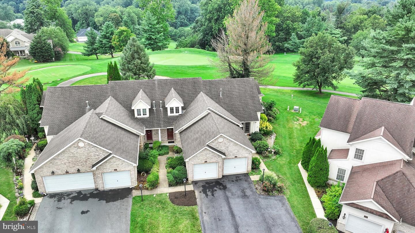 Property Photo:  928 Rivergate Court  PA 17551 