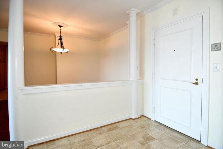 Property Photo:  1250 S Washington Street 714  VA 22314 