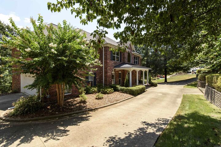 Property Photo:  1 Hillsborough Court  AR 72212 