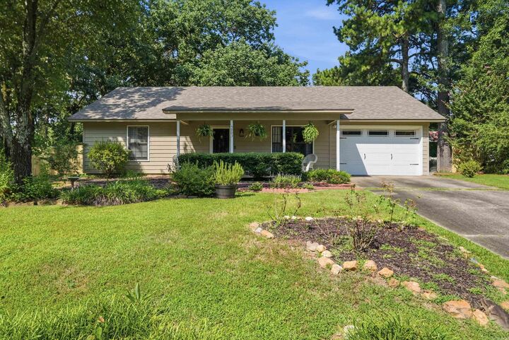 Property Photo: 5903 Edgewood Dr AR 72019