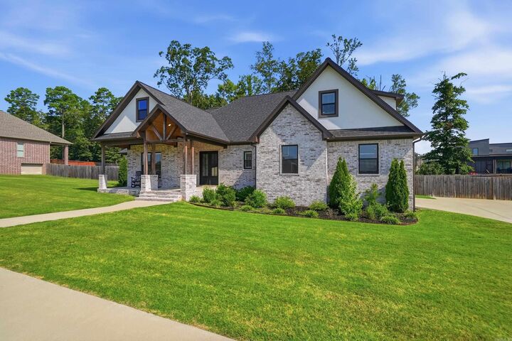 Property Photo:  365 Oak Tree Ridge  AR 72150 