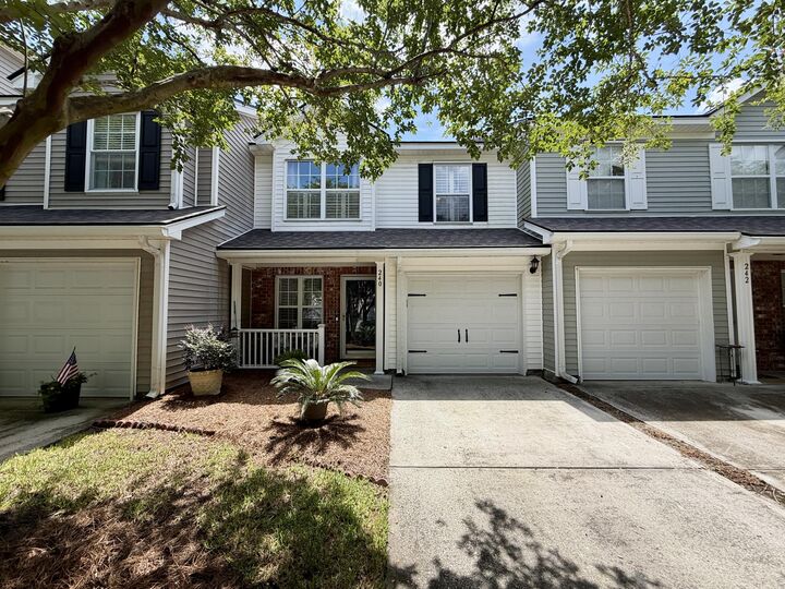 Property Photo: 240 Larissa Drive SC 29414