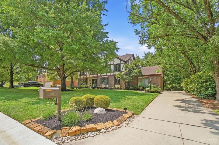 Property Photo: 6915 Treeridge Drive OH 45244