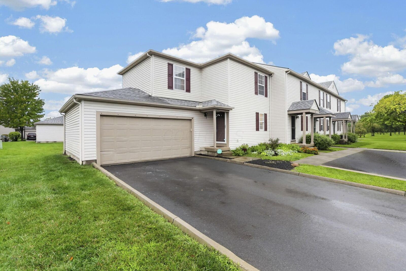 Property Photo: 1785 Hobbes Drive OH 43026