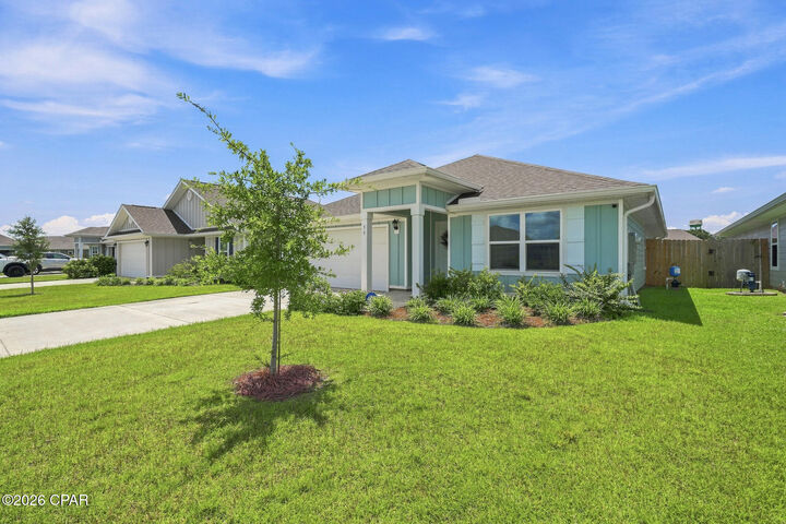 Property Photo: 39 Tawny Owl Court FL 32439