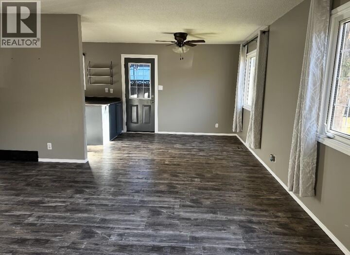 Photo de la propriété:  1210 Elkhorn Crescent  BC V2M 6J1 