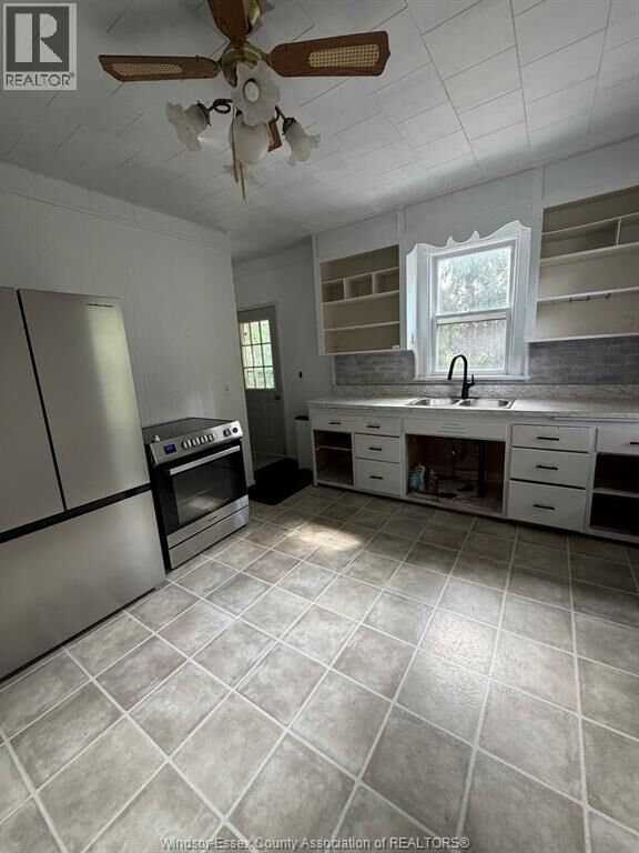 Property Photo:  88 Wilkinson  ON N8H 1A5 