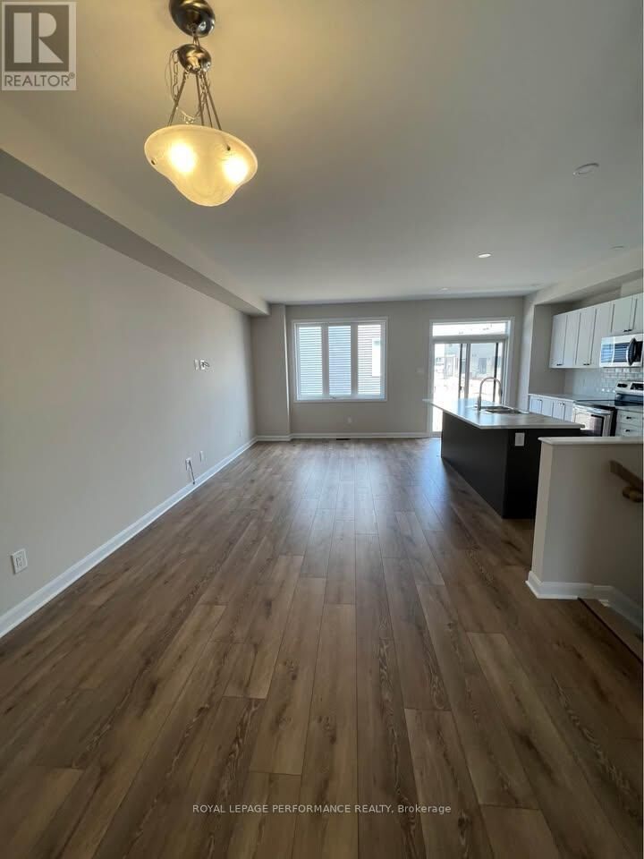 Property Photo: 33 Watchim Street ON K4A 3W6