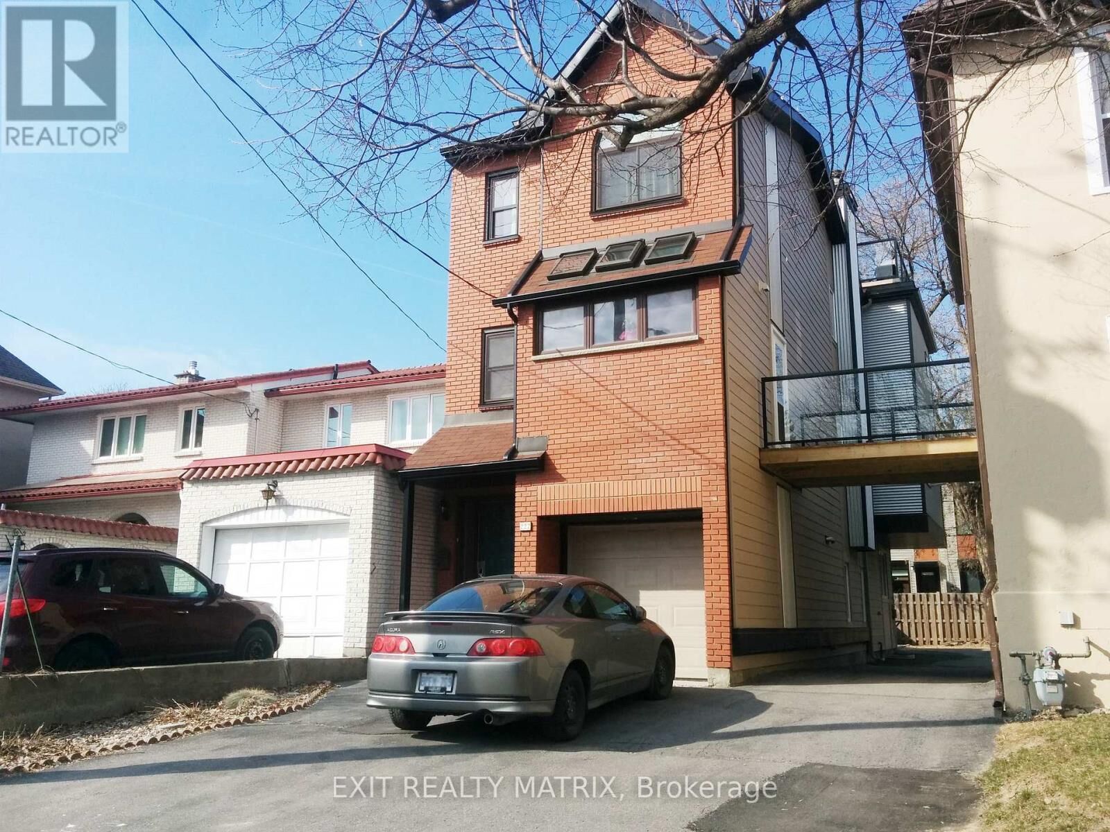 Property Photo: 222 Blackburn Avenue B ON K1N 8A8
