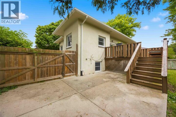 Property Photo:  751 Ross Avenue  ON N7T 1K4 