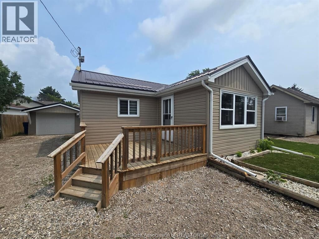 Property Photo:  21031 Queen Street  ON N0P 1G0 