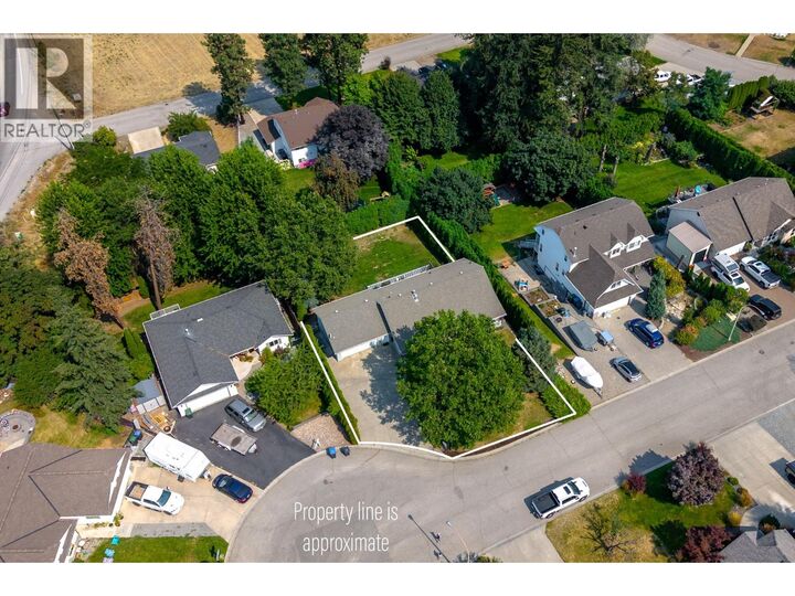 Property Photo: 2735 Northview Place BC V4V 1R1