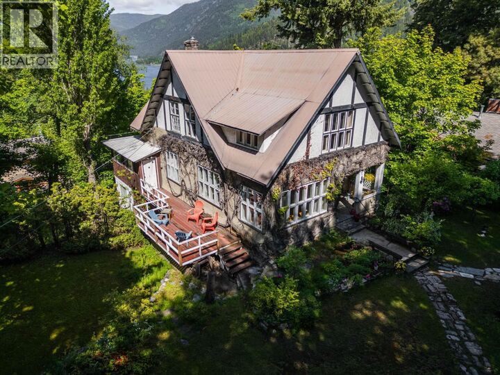 Property Photo: 1107 Robertson Avenue BC V1L 1C2
