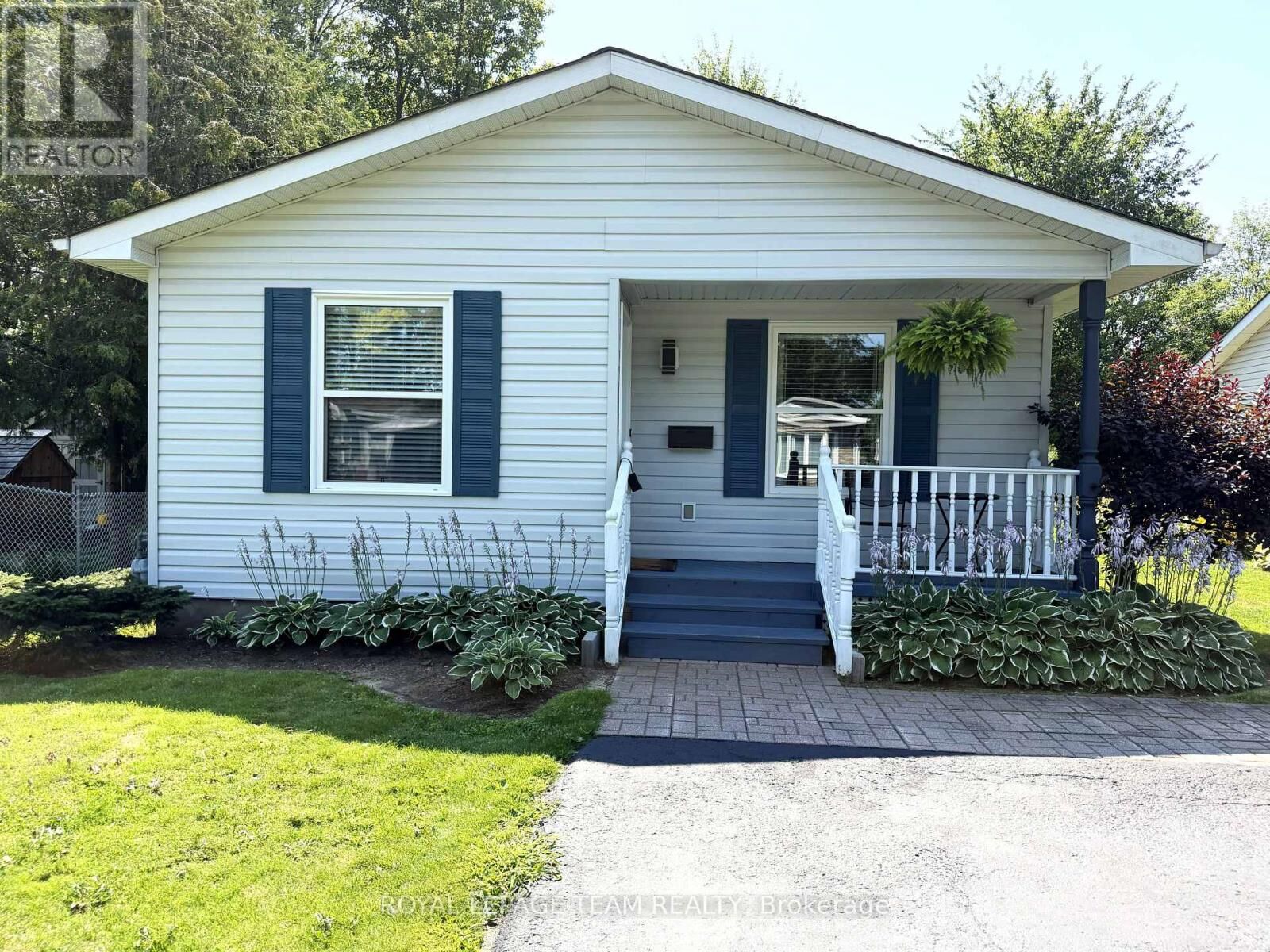Property Photo: 1028 Teena Colleen Private ON K4P 1C8