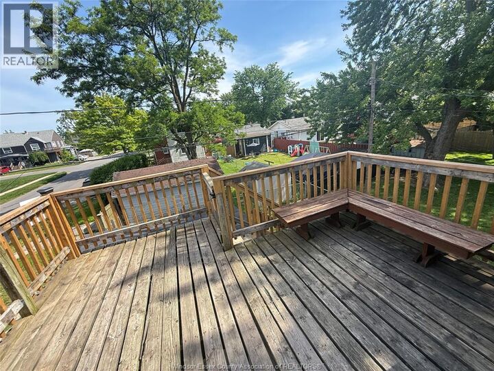 Property Photo:  699 Charlotte Street Upper  ON N8X 3A6 