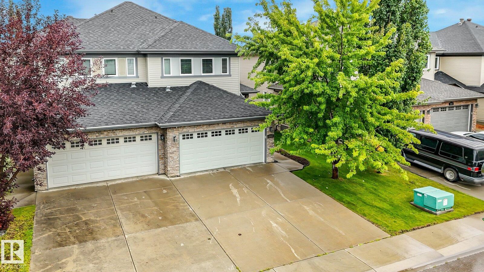 Property Photo:  2057 69A Street SW  AB T6X 0S5 