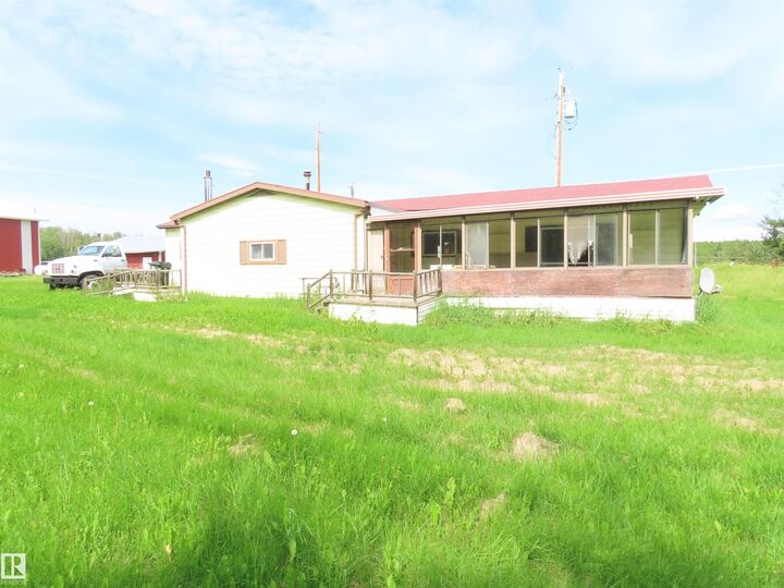 Property Photo: 56102 Rge Road 53 100 AB T0E 1V0