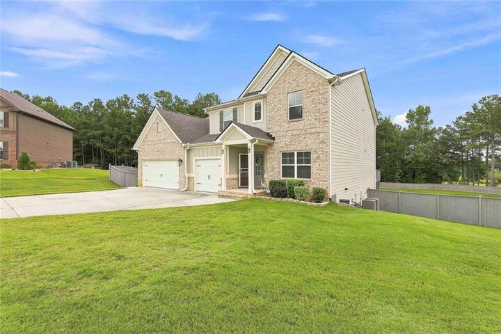 Property Photo:  155 Estancia Lane  GA 30215 