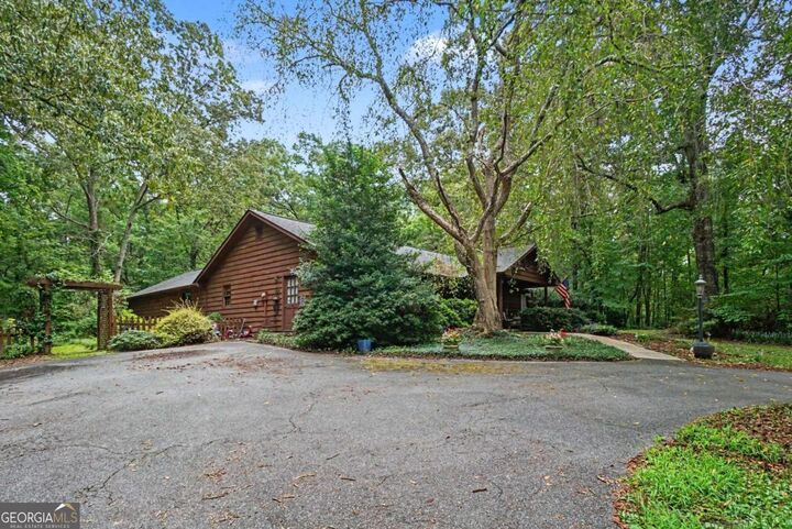 Property Photo:  25 Woodall Rd SE  GA 30184 