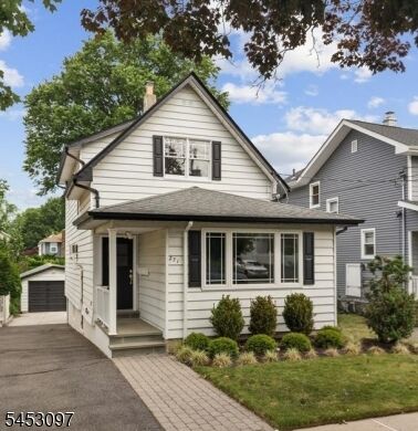 Property Photo: 271 Travers Pl NJ 07071